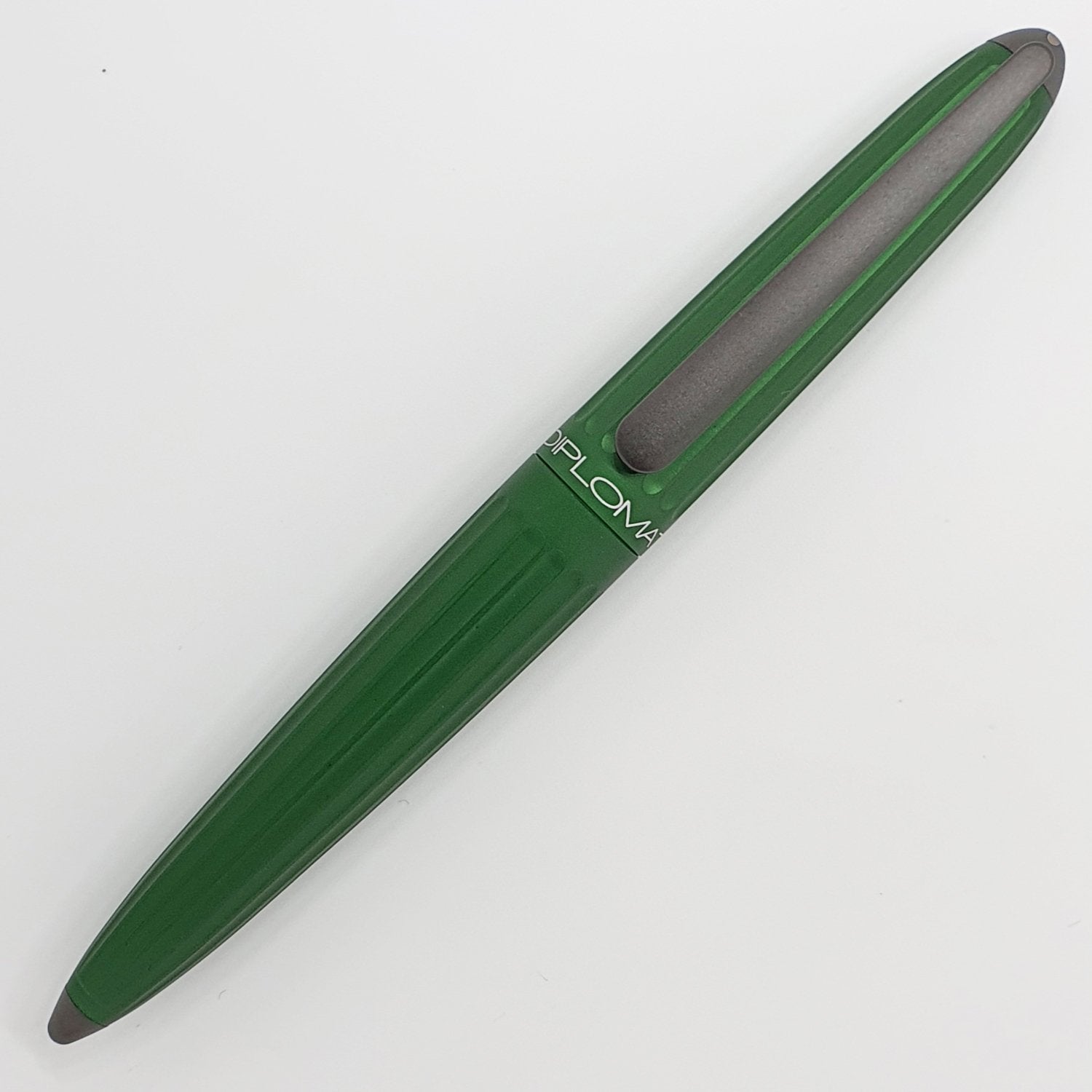 Diplomat Aero Green Fountain Pen is shaped like the airship named Zeppelin of the 1900's