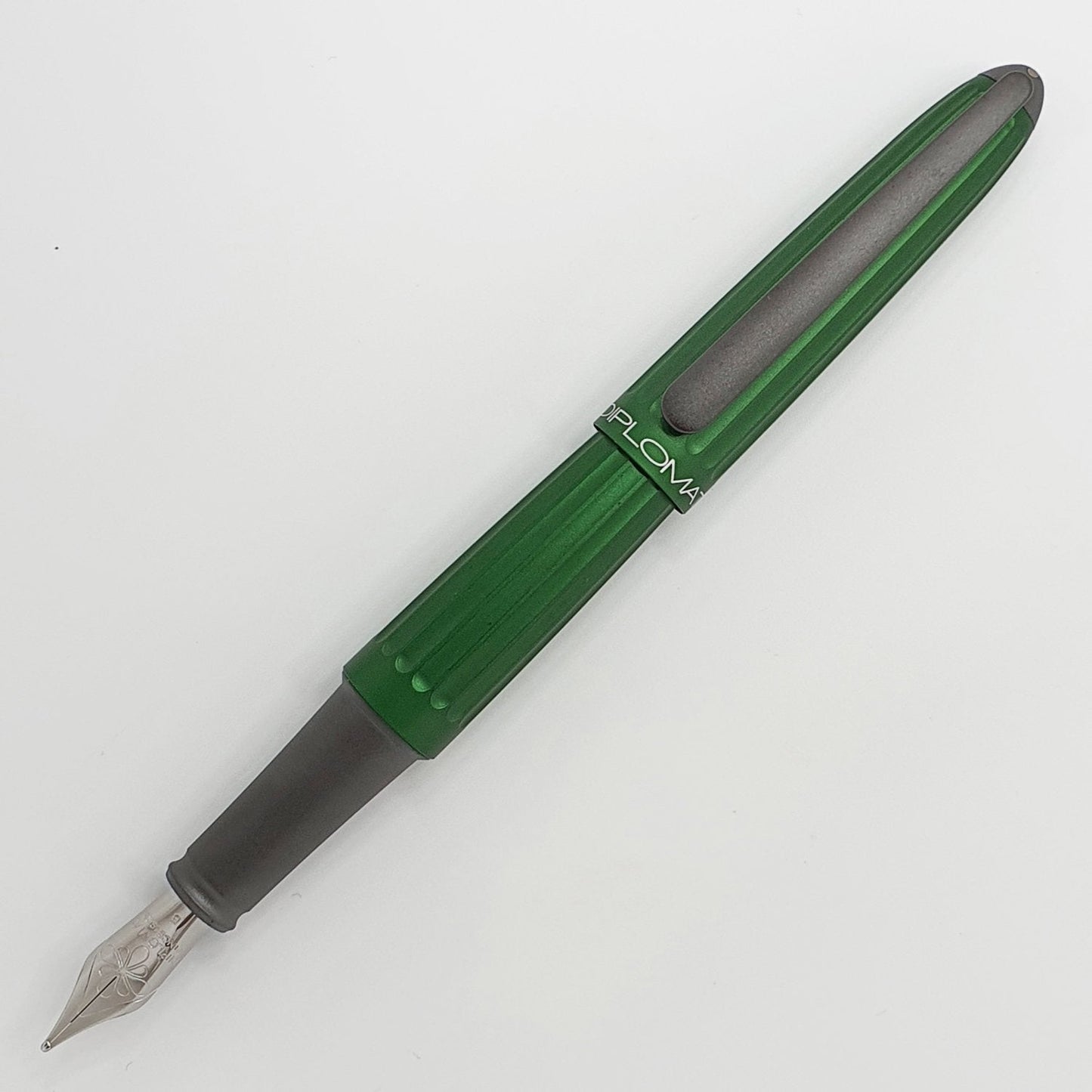 Diplomat Aero Green Fountain Pen is shaped like the airship named Zeppelin of the 1900's