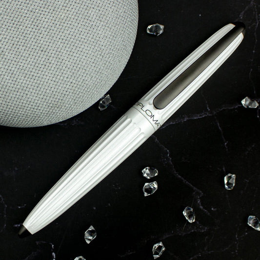 Diplomat Aero Pearl White Roller Ball Pen D40321030