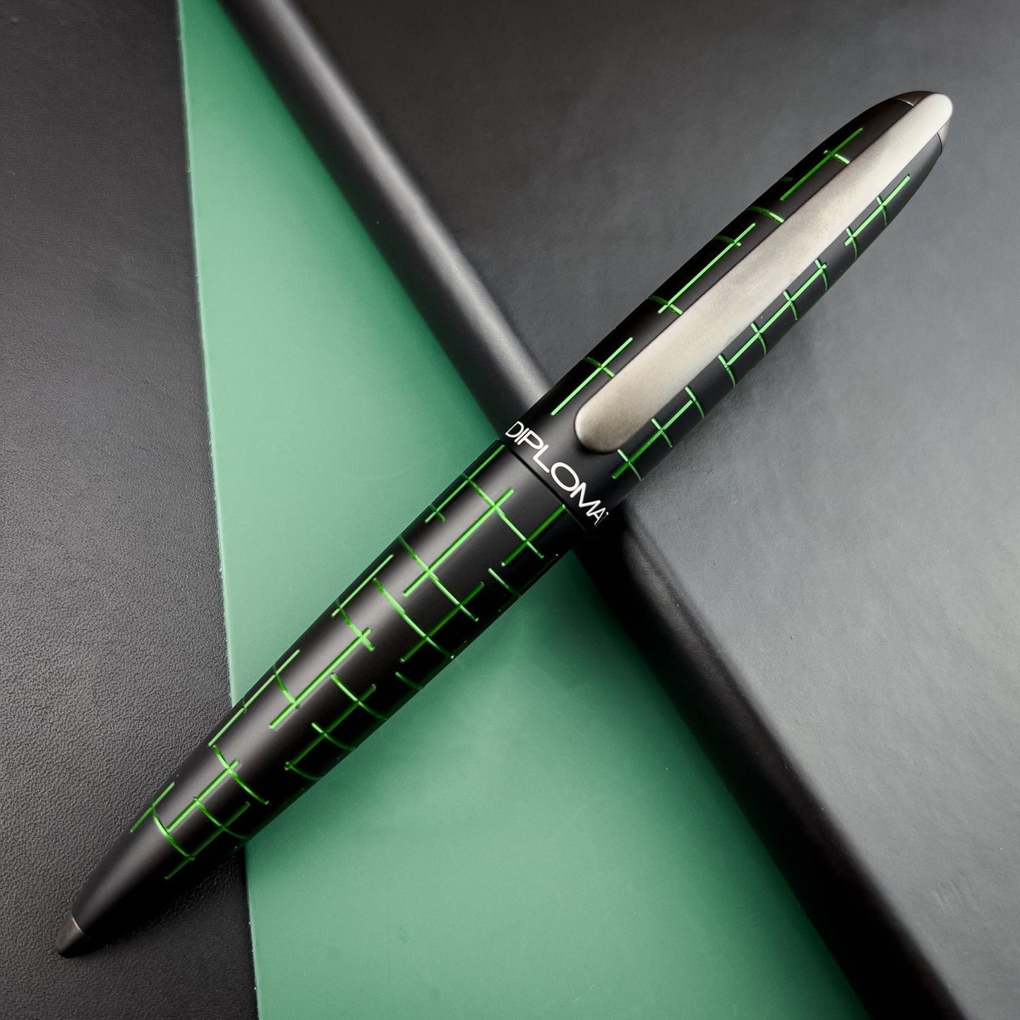 Diplomat Elox Matrix Fountain Pen