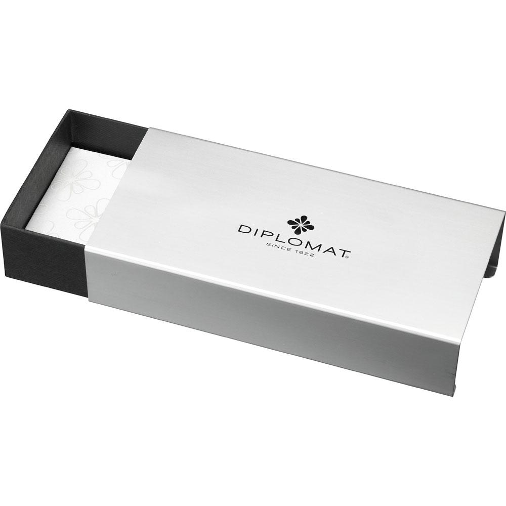 Diplomat Excellence A2 Pearl White Fountain Pen