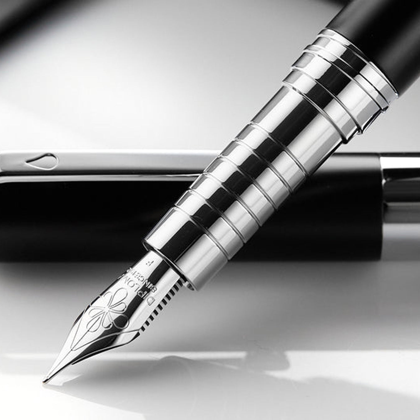 Diplomat Nexus Black CT Fountain Pen