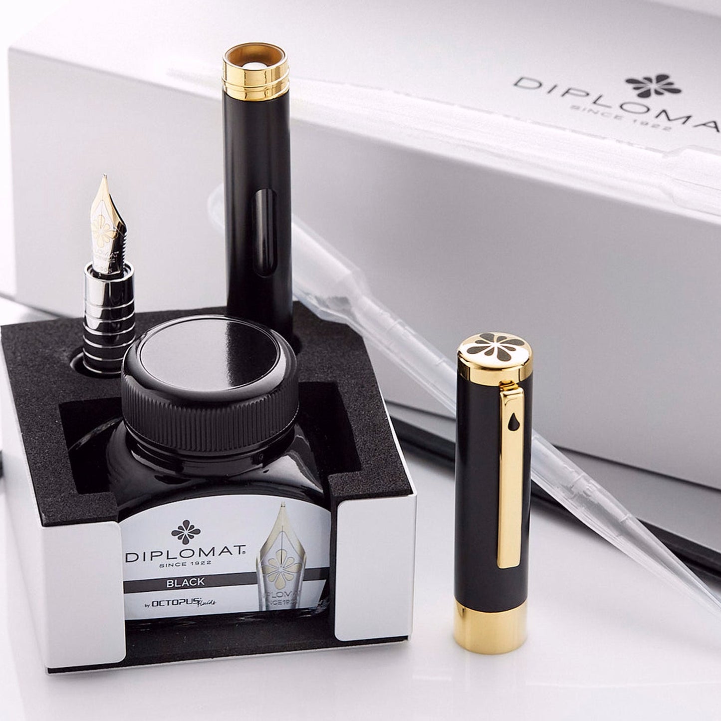 Diplomat Nexus Black GT 14CT Fountain Pen