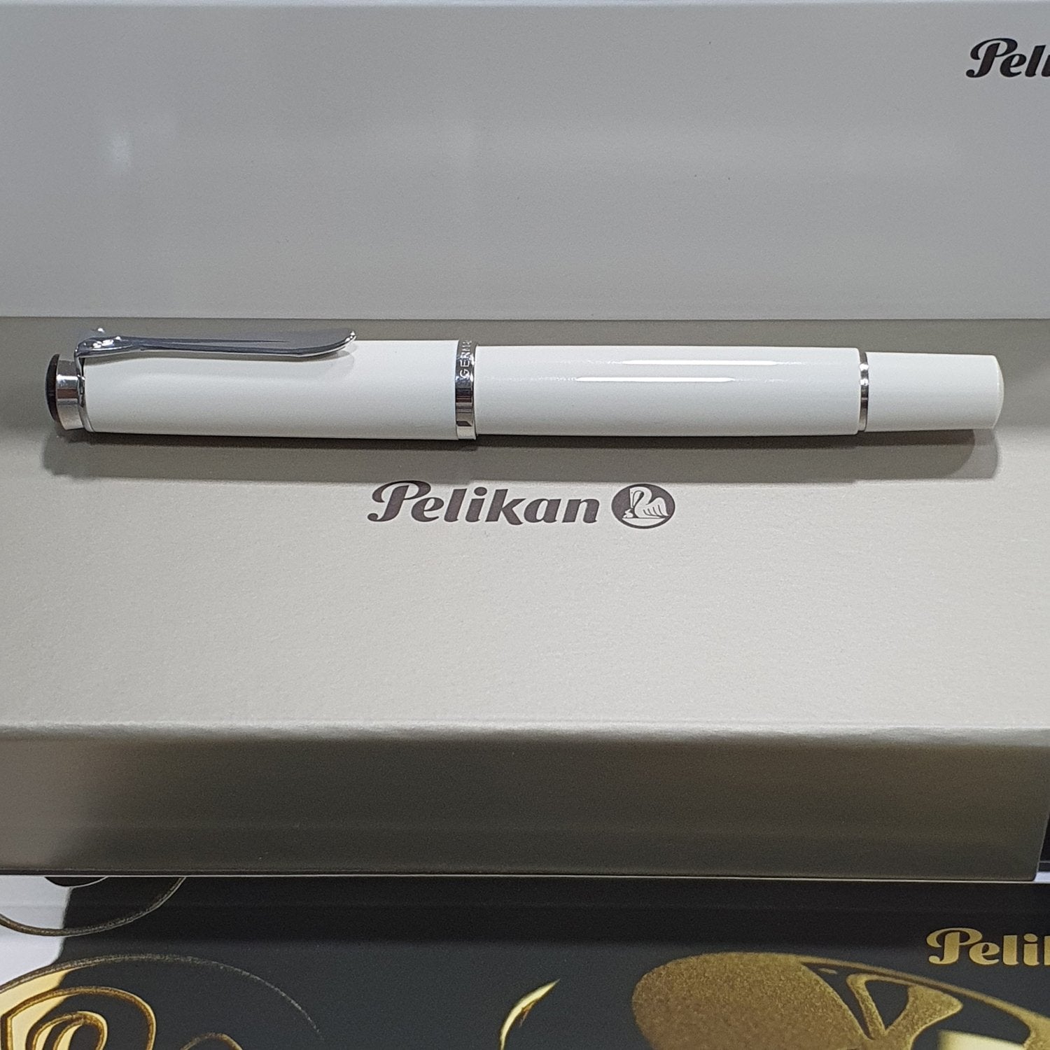 Pelikan Classic M205 White Fountain Pen