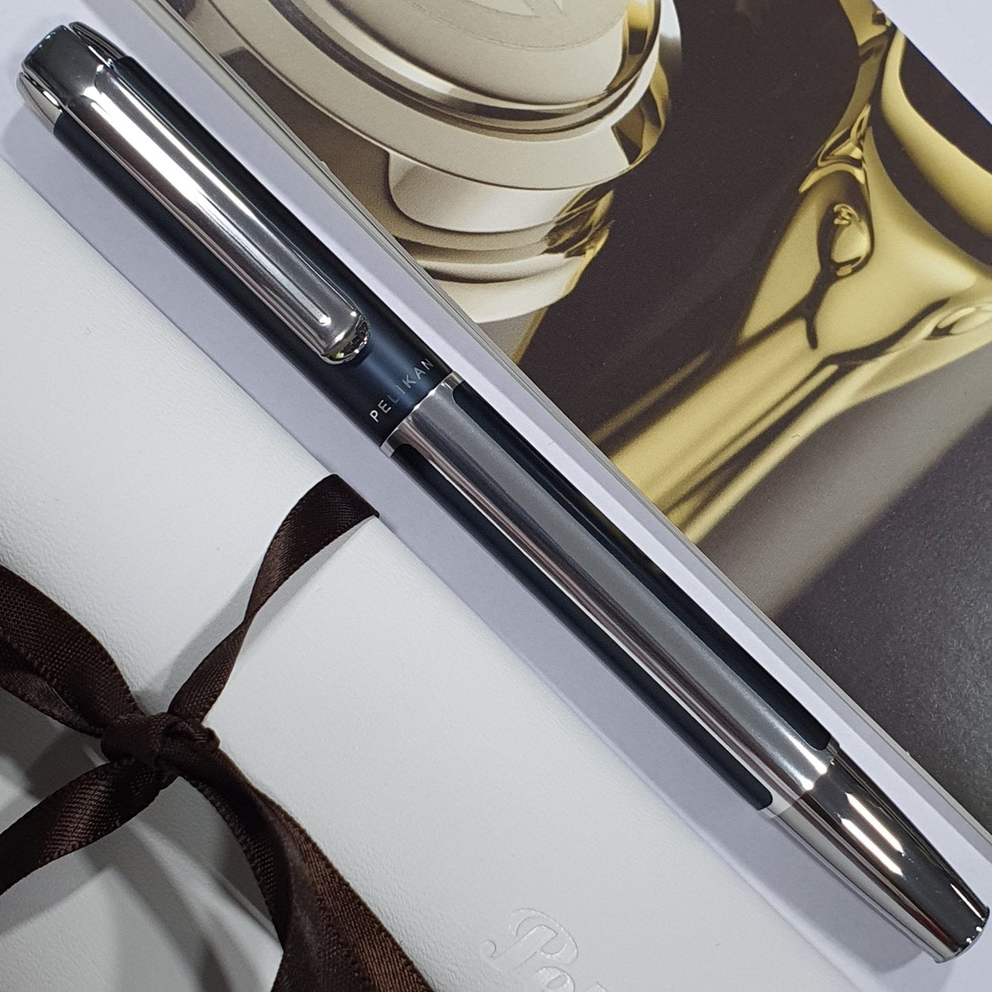 Pelikan Pura P40 Petrol Fountain Pen