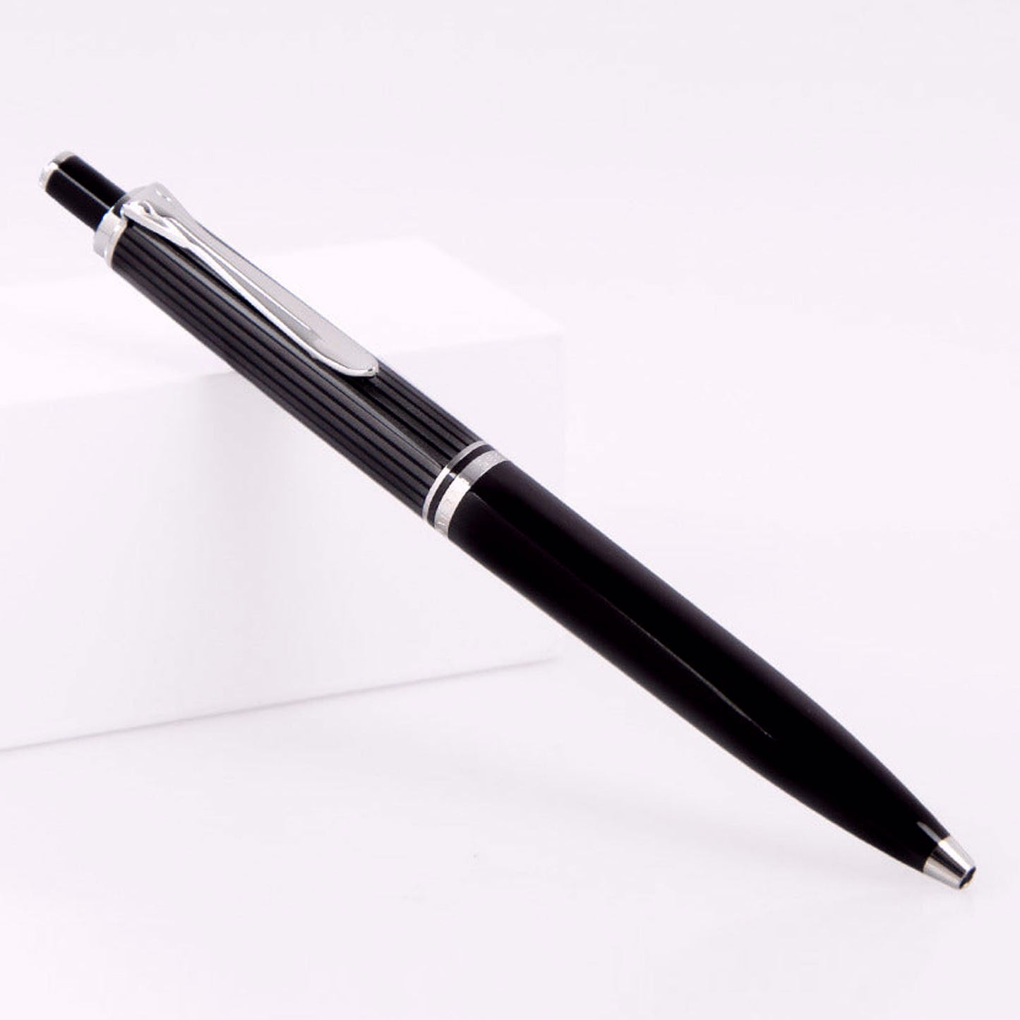 Pelikan Souveran K405 Stresemann Anthracite Ballpoint Pen 803694