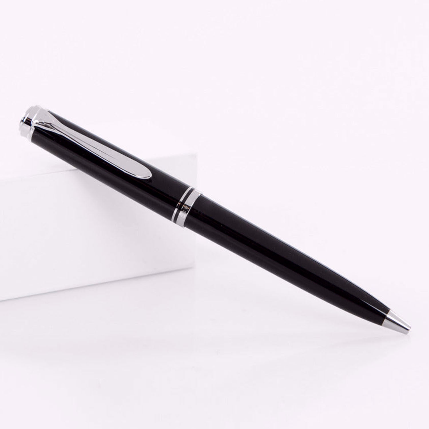 Pelikan Souveran K805 Black Ballpoint Pen 926378