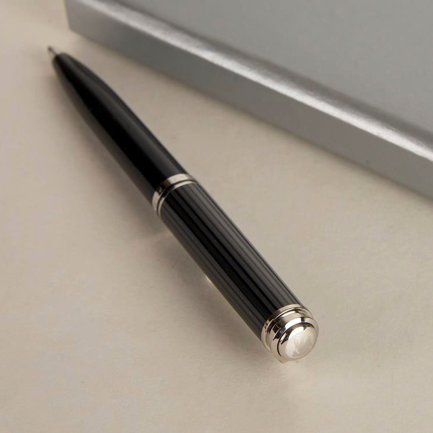 Pelikan Souveran K805 Stresemann Anthracite Ballpoint Pen 957514