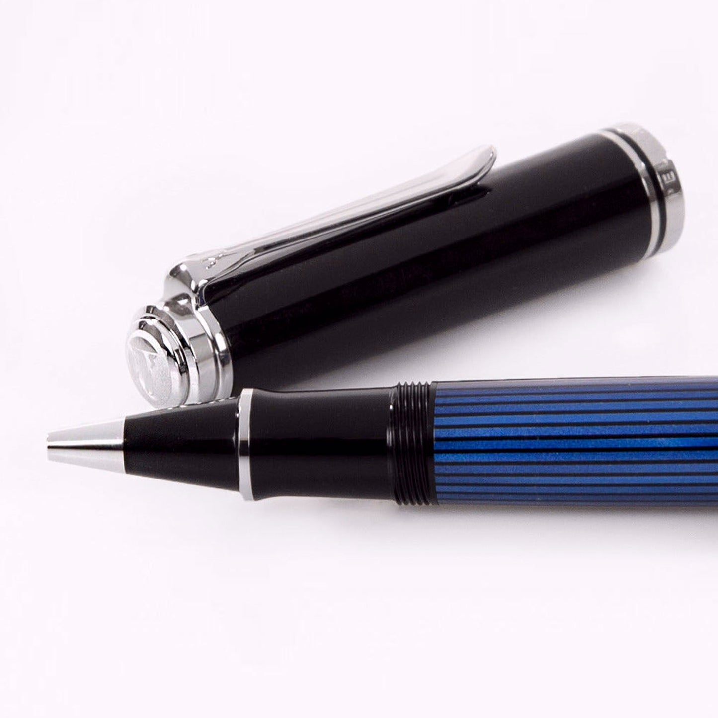 Pelikan Souveran R805 Black/Blue Roller Ball Pen 933663