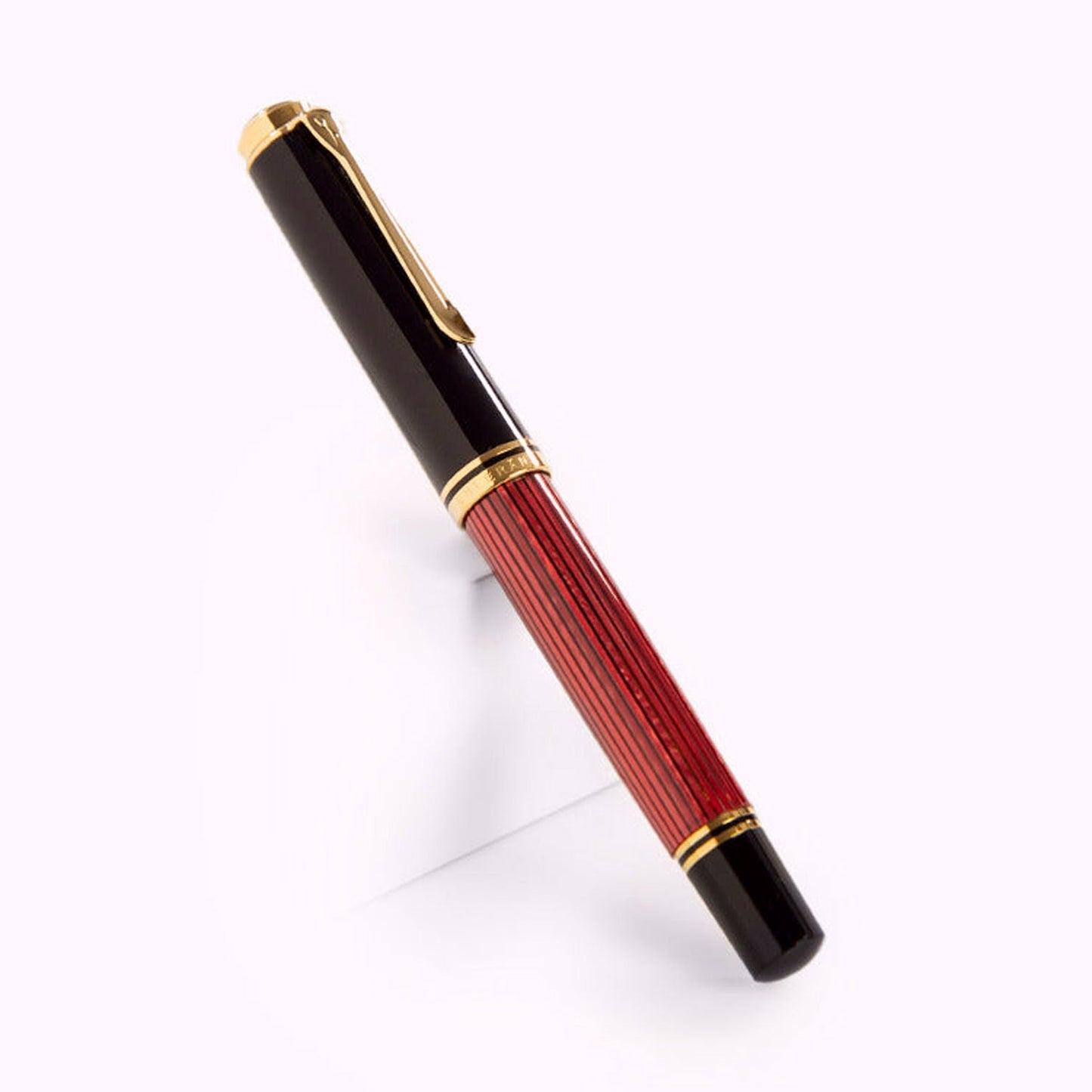 Pelikan Souveran M800 Black/Red Fountain Pen