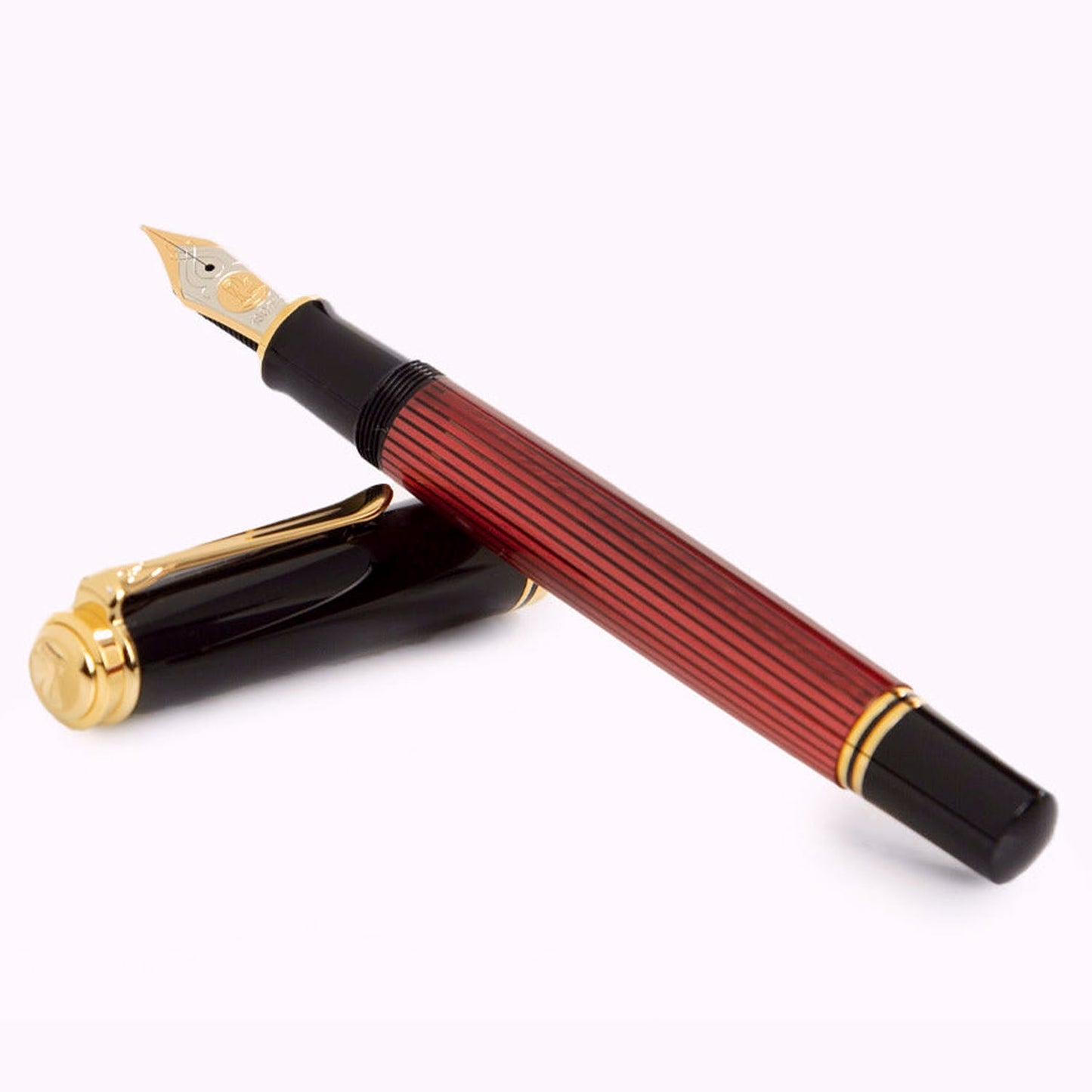 Pelikan Souveran M800 Black/Red Fountain Pen