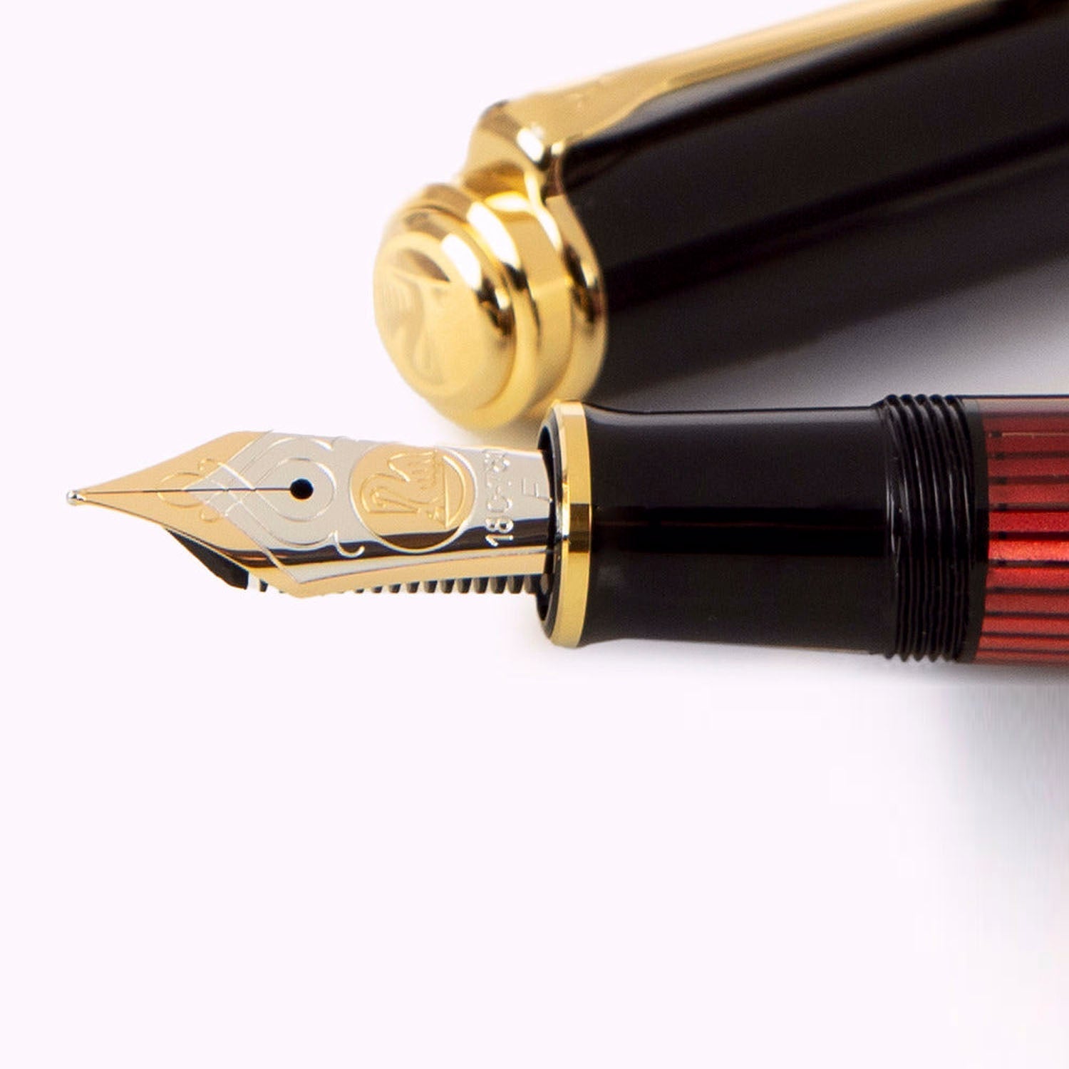 Pelikan Souveran M800 Black/Red Fountain Pen